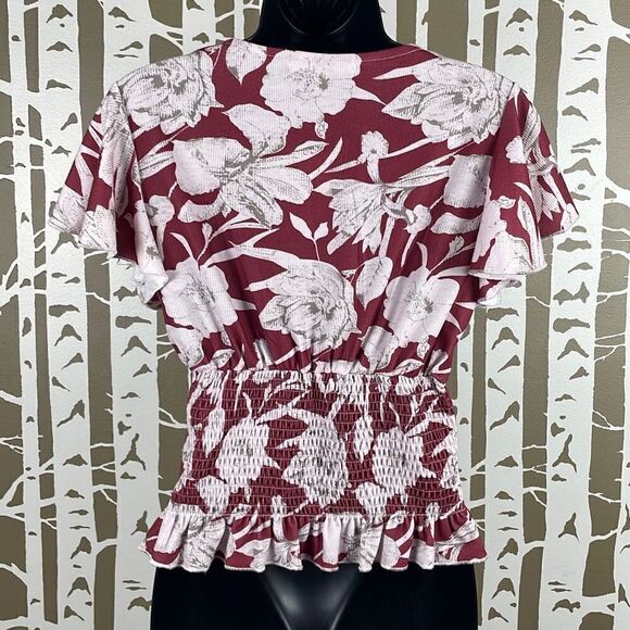 See The Shades Smocked Waist Tie Front Flutter Sleeve Top S NEW - Picture 3 of 7